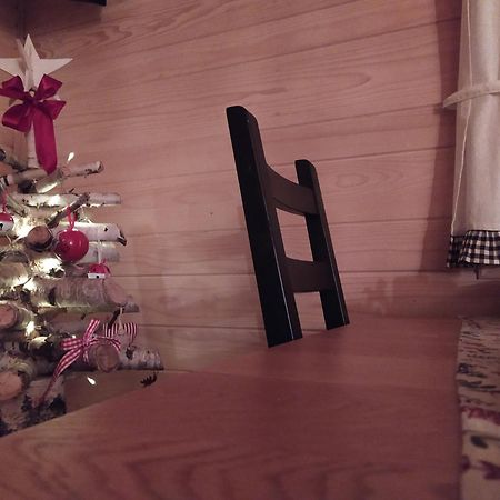 Vodenica Vrelo Chalets Vrelo Koreničko Quarto foto