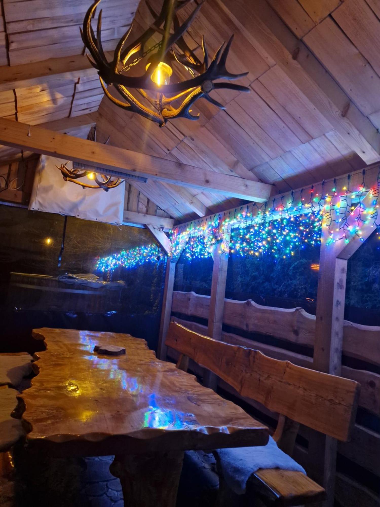 Vodenica Vrelo Chalets Vrelo Koreničko Quarto foto